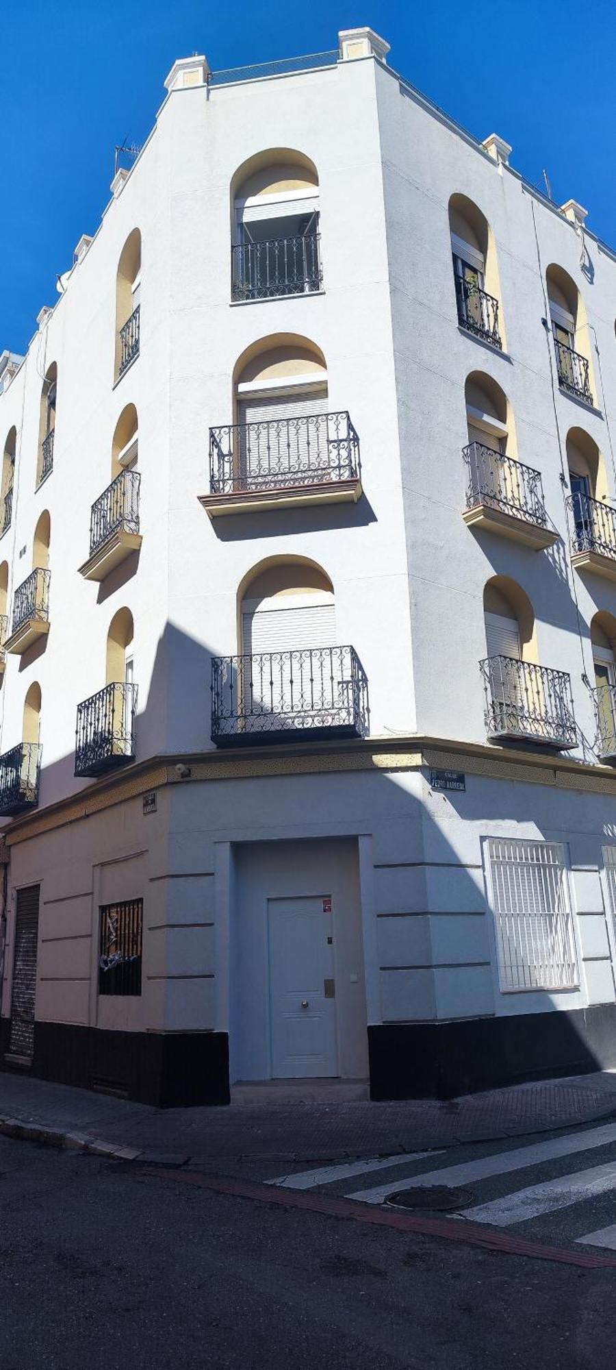 Entero Junto A Cuatro Caminos Con Licencia Del Ayto De Appartement
